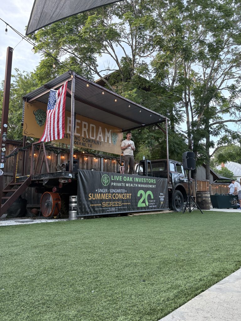 tyler speaking at free roam